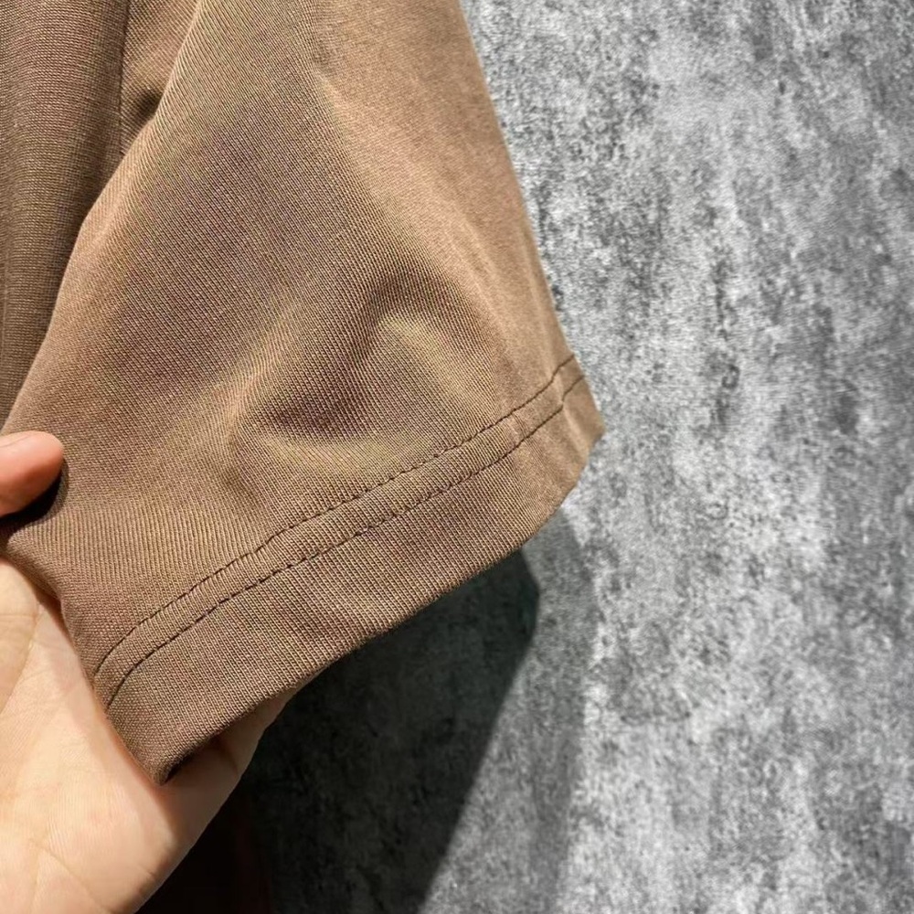 Louis Vuitton Brown Logo T-Shirt - Picture 4 of 6